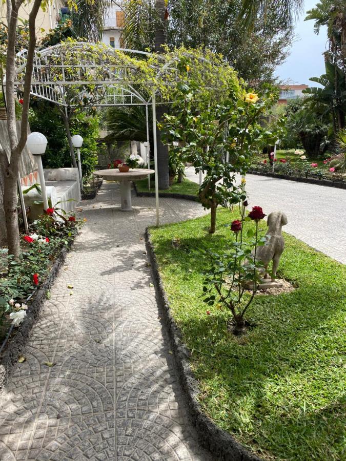 Villa Casa Delle Rose à Catane Extérieur photo